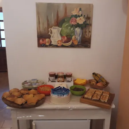 La Terra Di Mingo Bed & Breakfast 3*